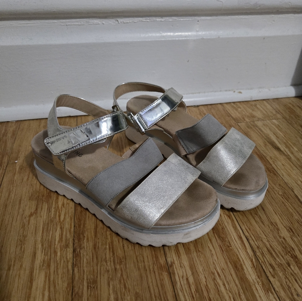Metallic Platform Sandals - Picture 4 of 4